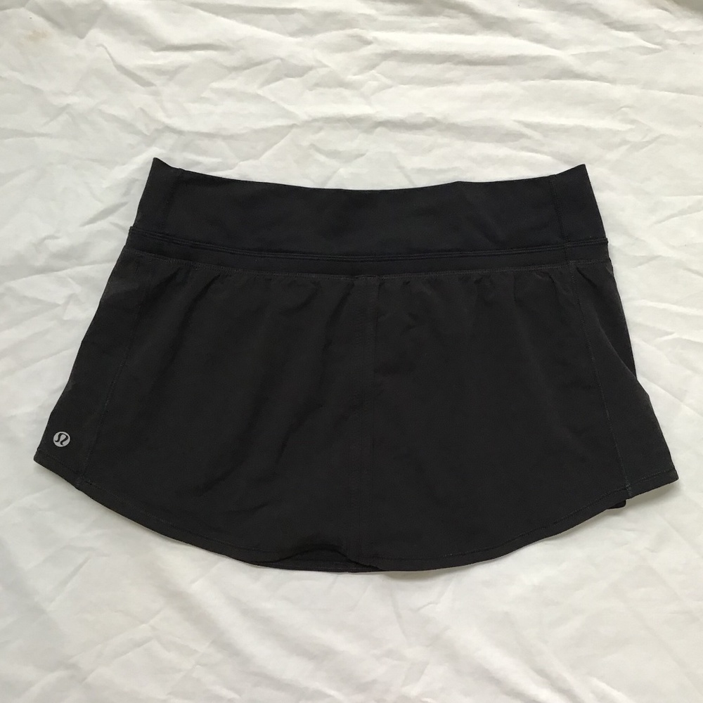 LuLuLemon sz 8 Run Pace Skirt
